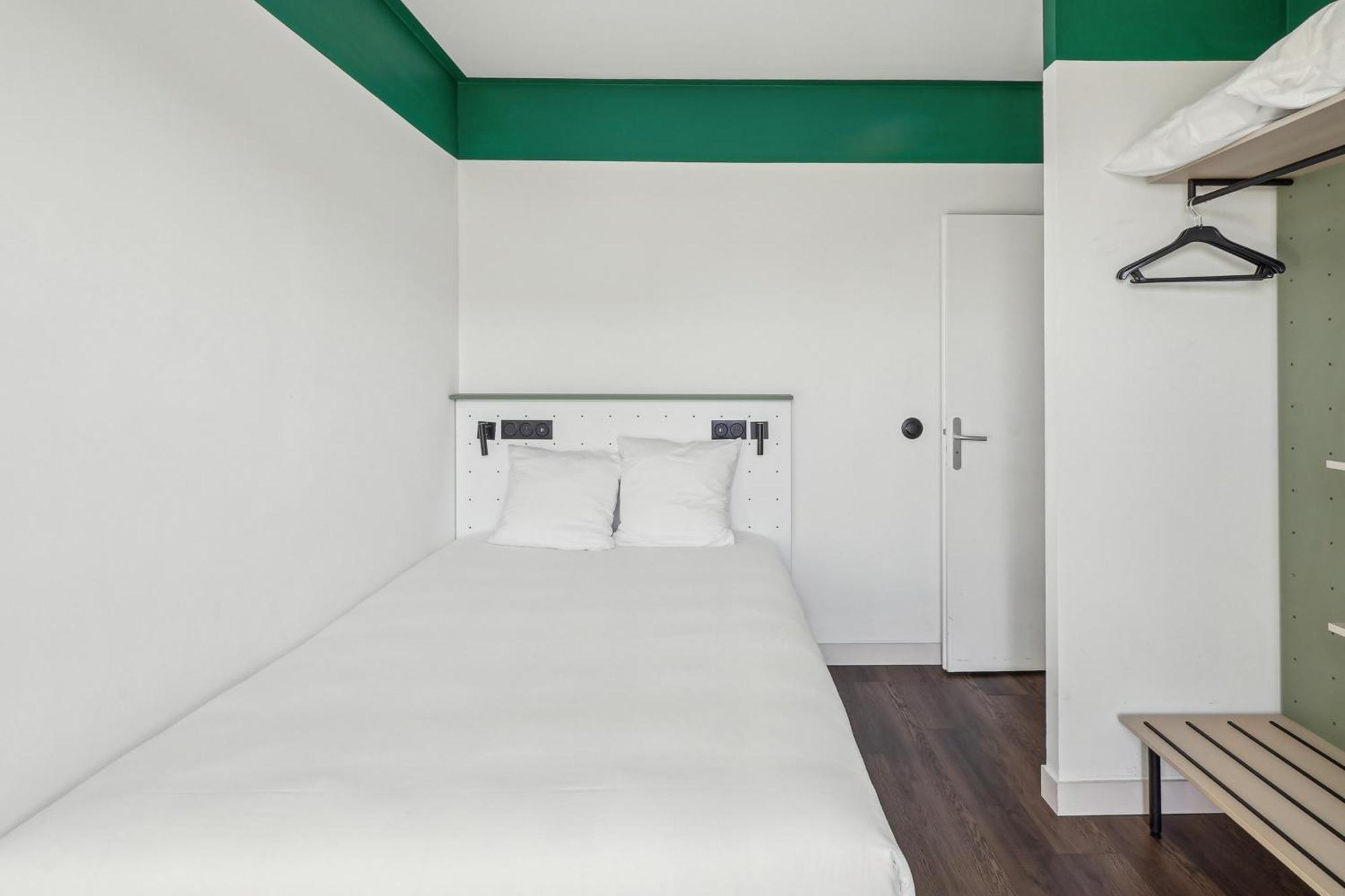 Standard Zimmer (Doppelbett)
