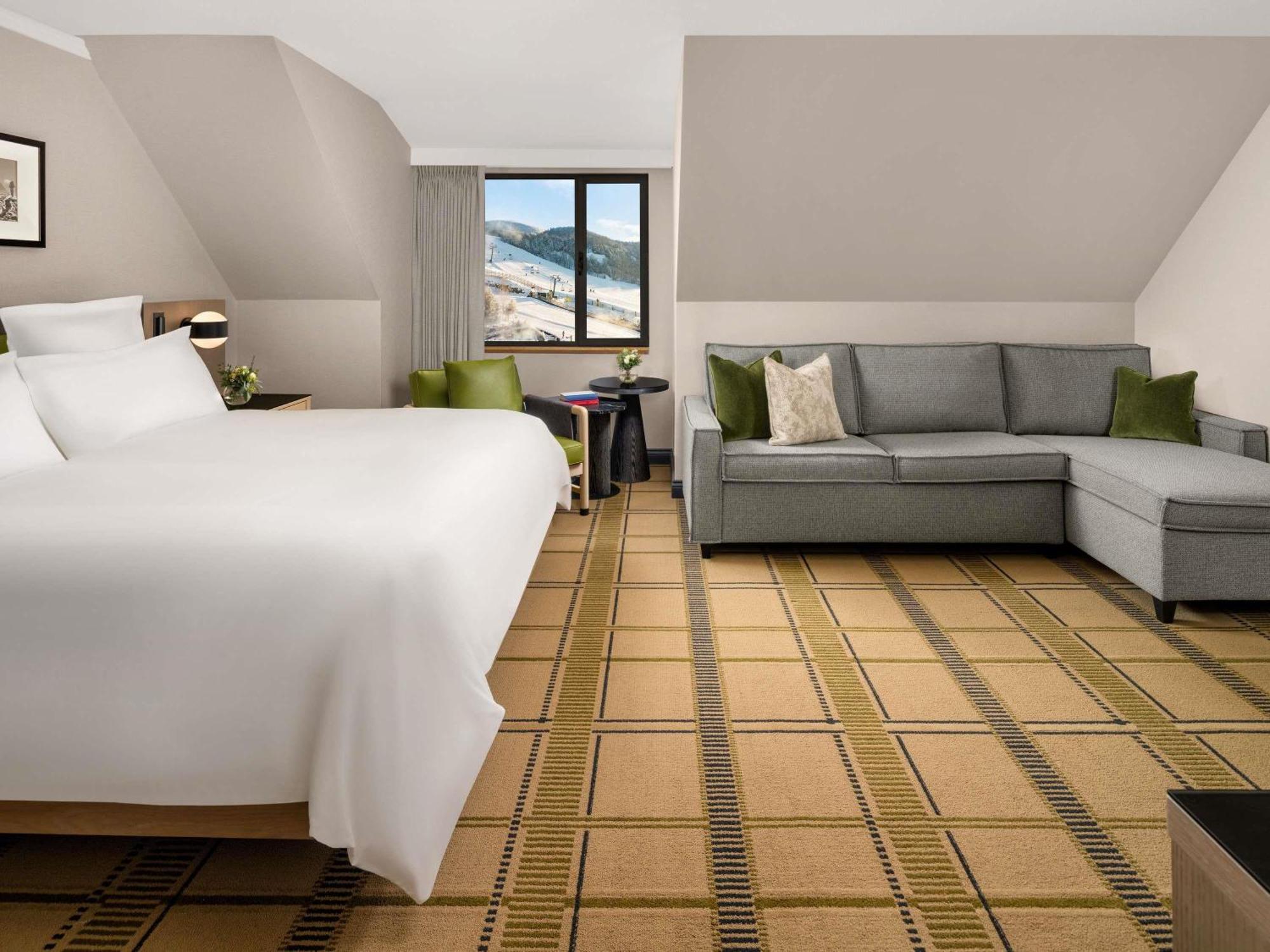 Deluxe Zimmer mit Kingsize-Bett und Aussicht