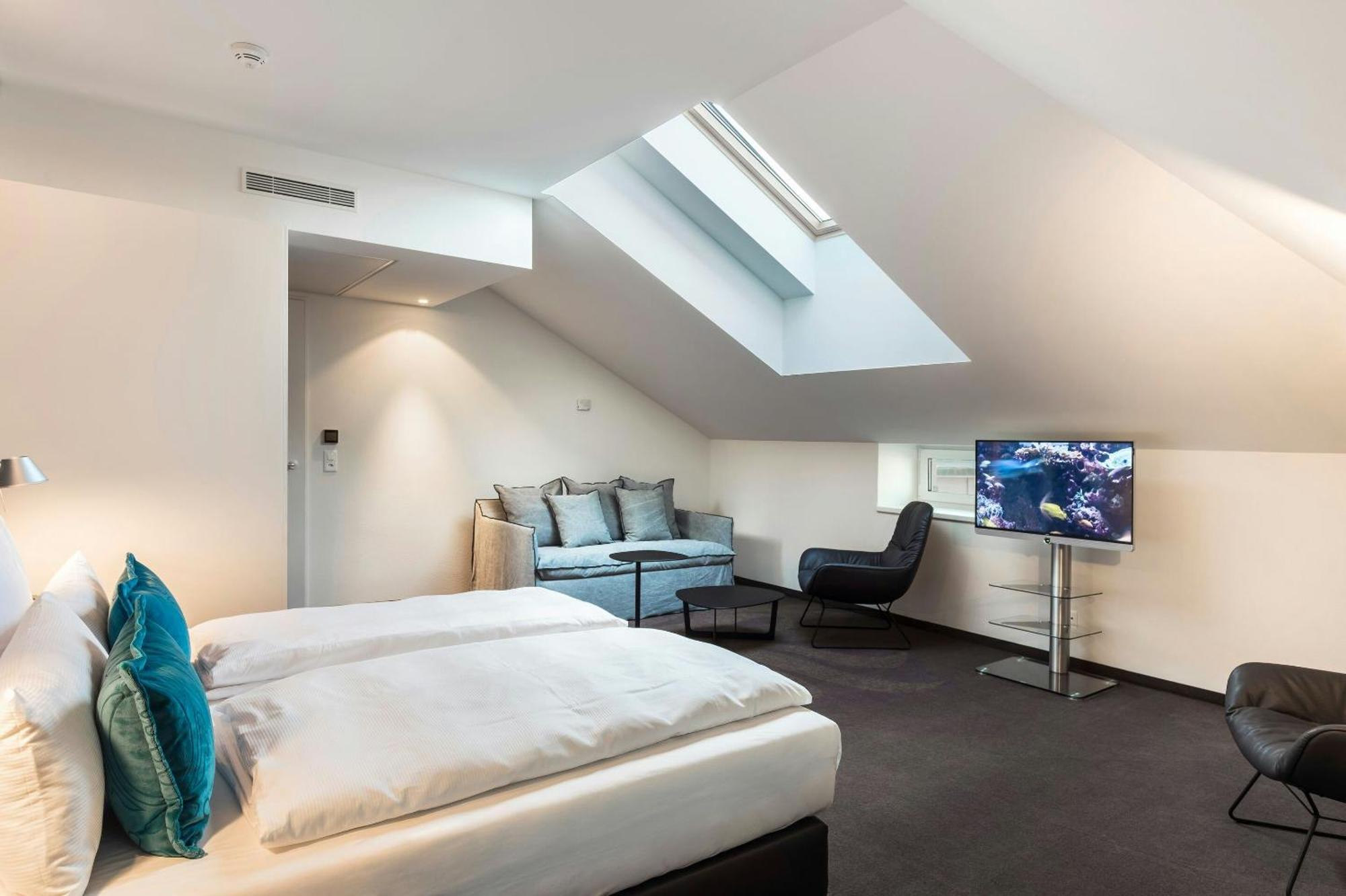 Einzelzimmer mit King Size Bett