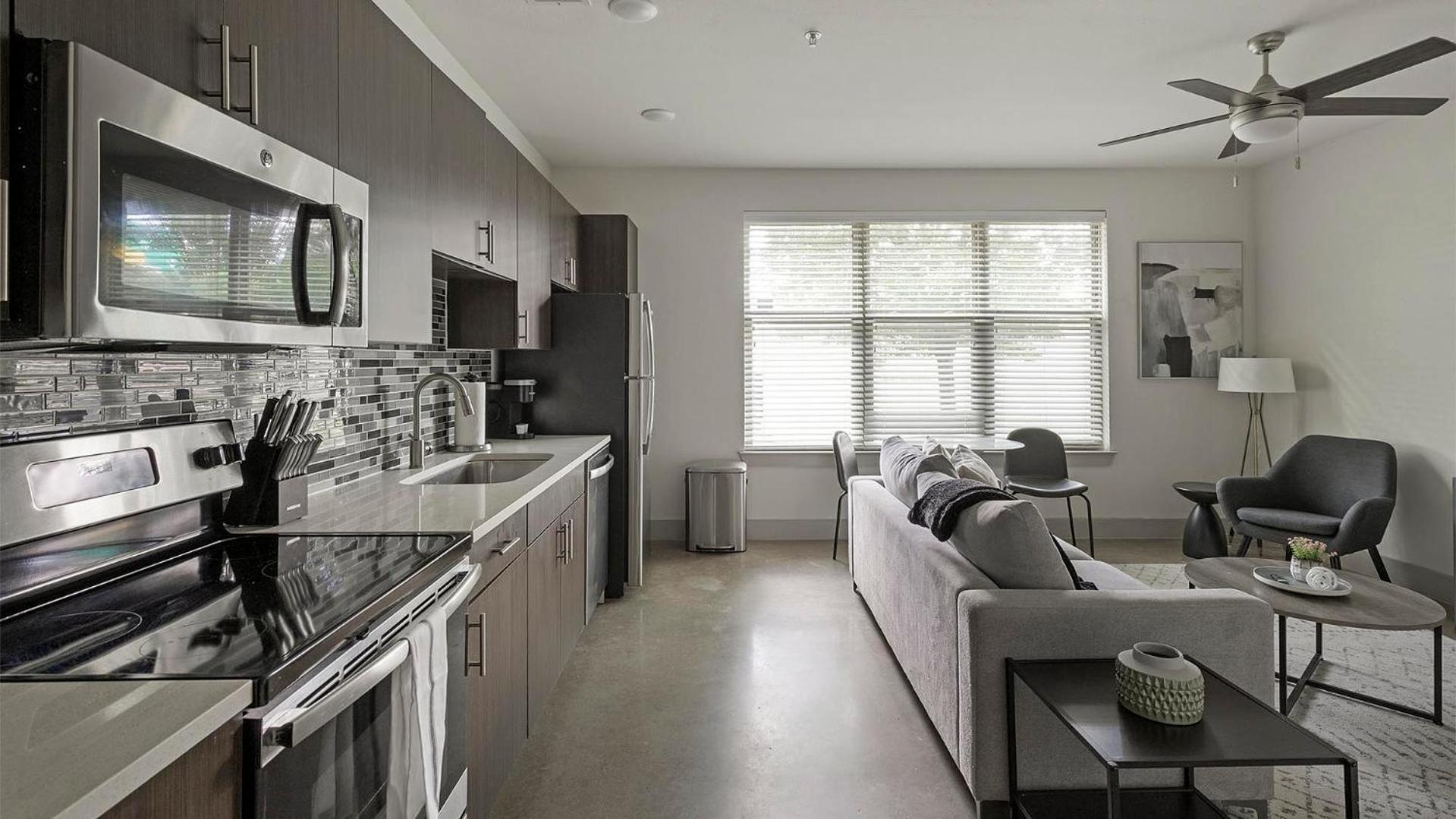 One-Bedroom Apartment