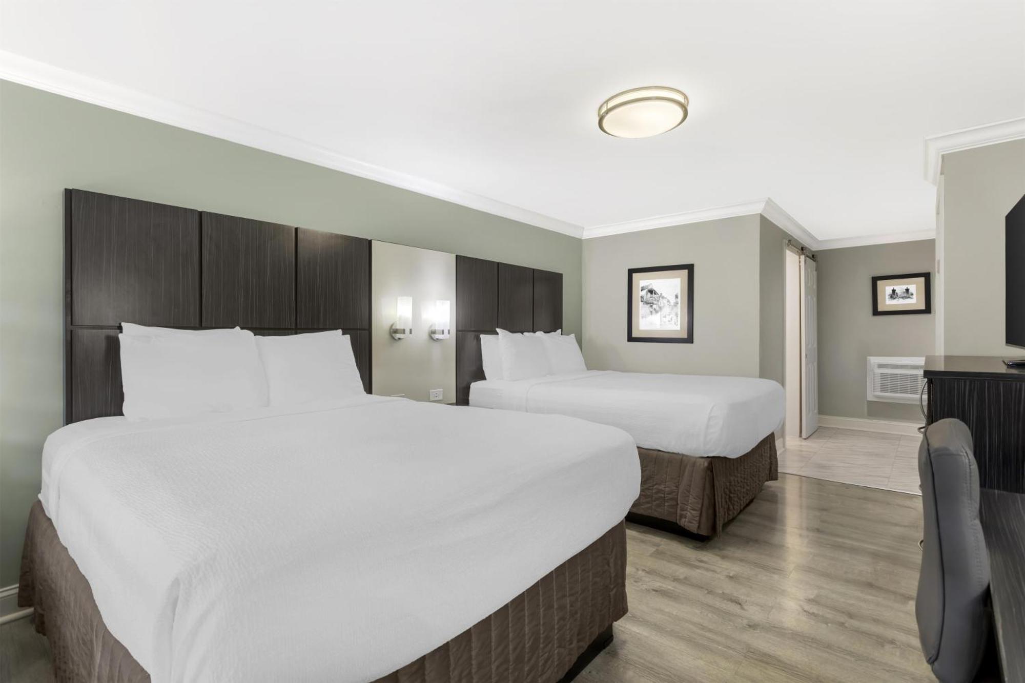 Queen Room Two Queen Beds
