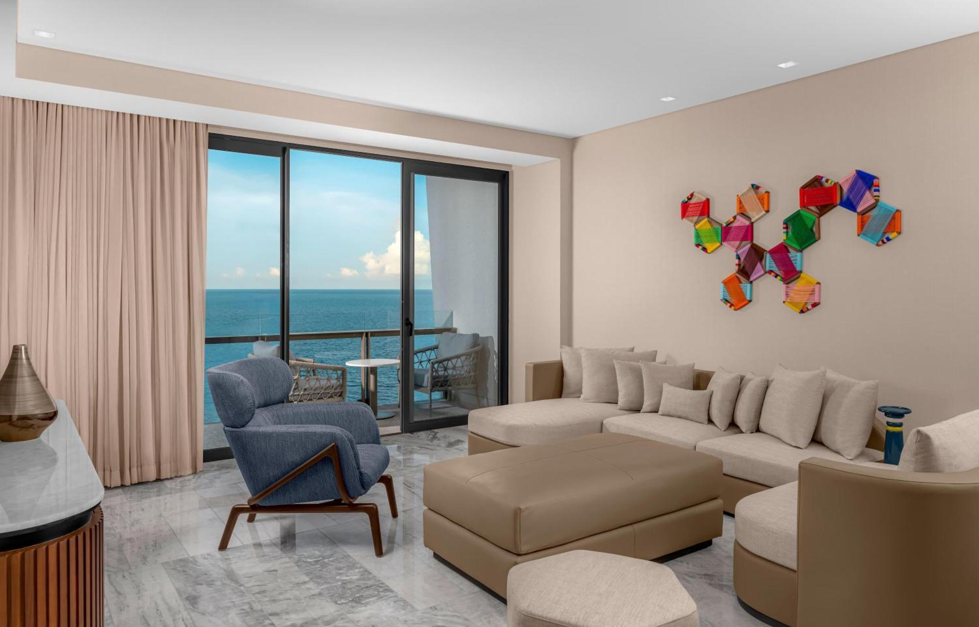 Deluxe Suite mit Kingsize-Bett zur Meerseite