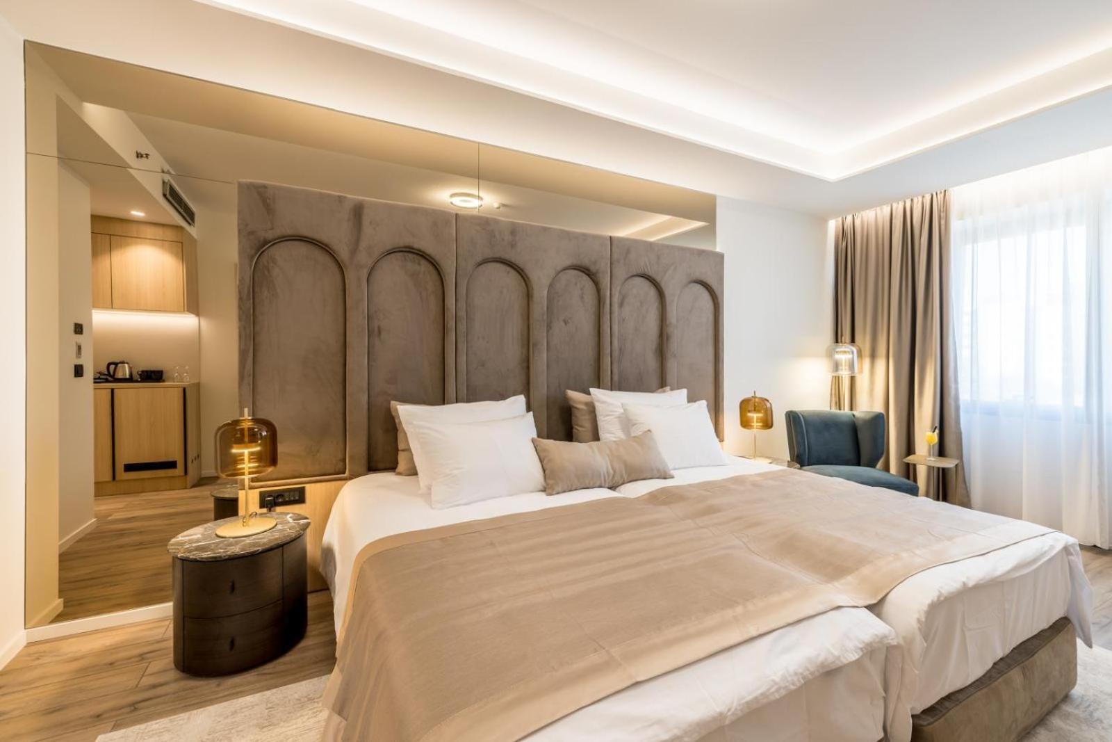 Deluxe Doppel-/Zweibettzimmer