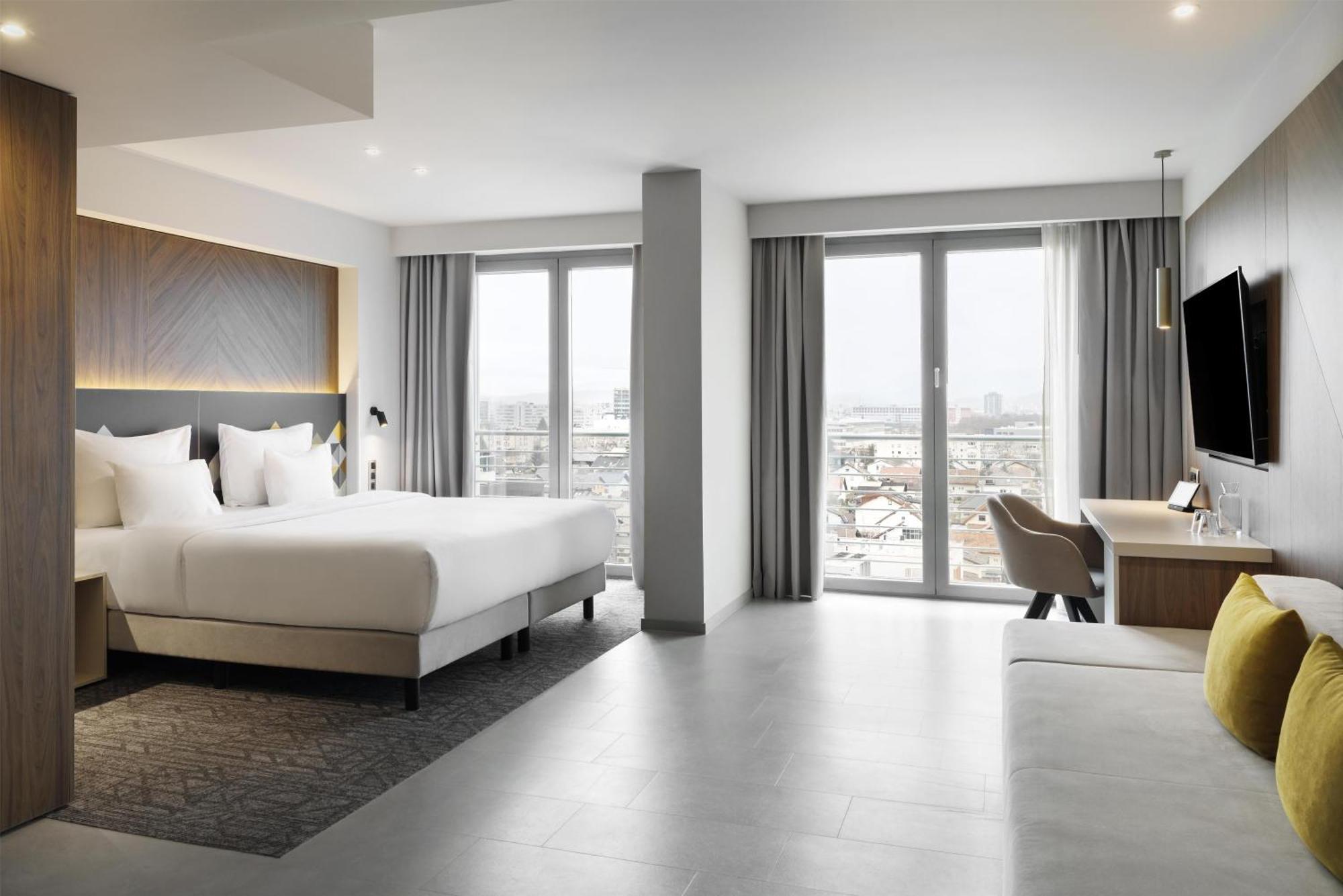 Deluxe Zimmer mit Kingsize-Bett