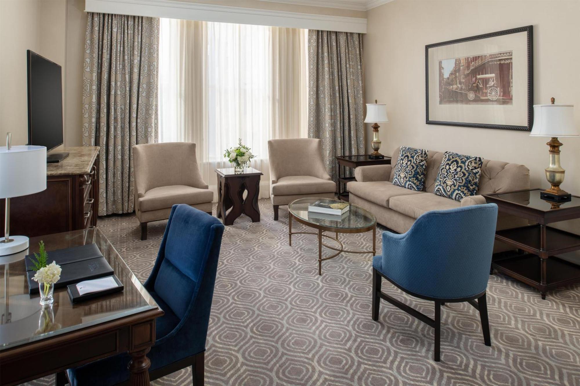Luxury King Suite
