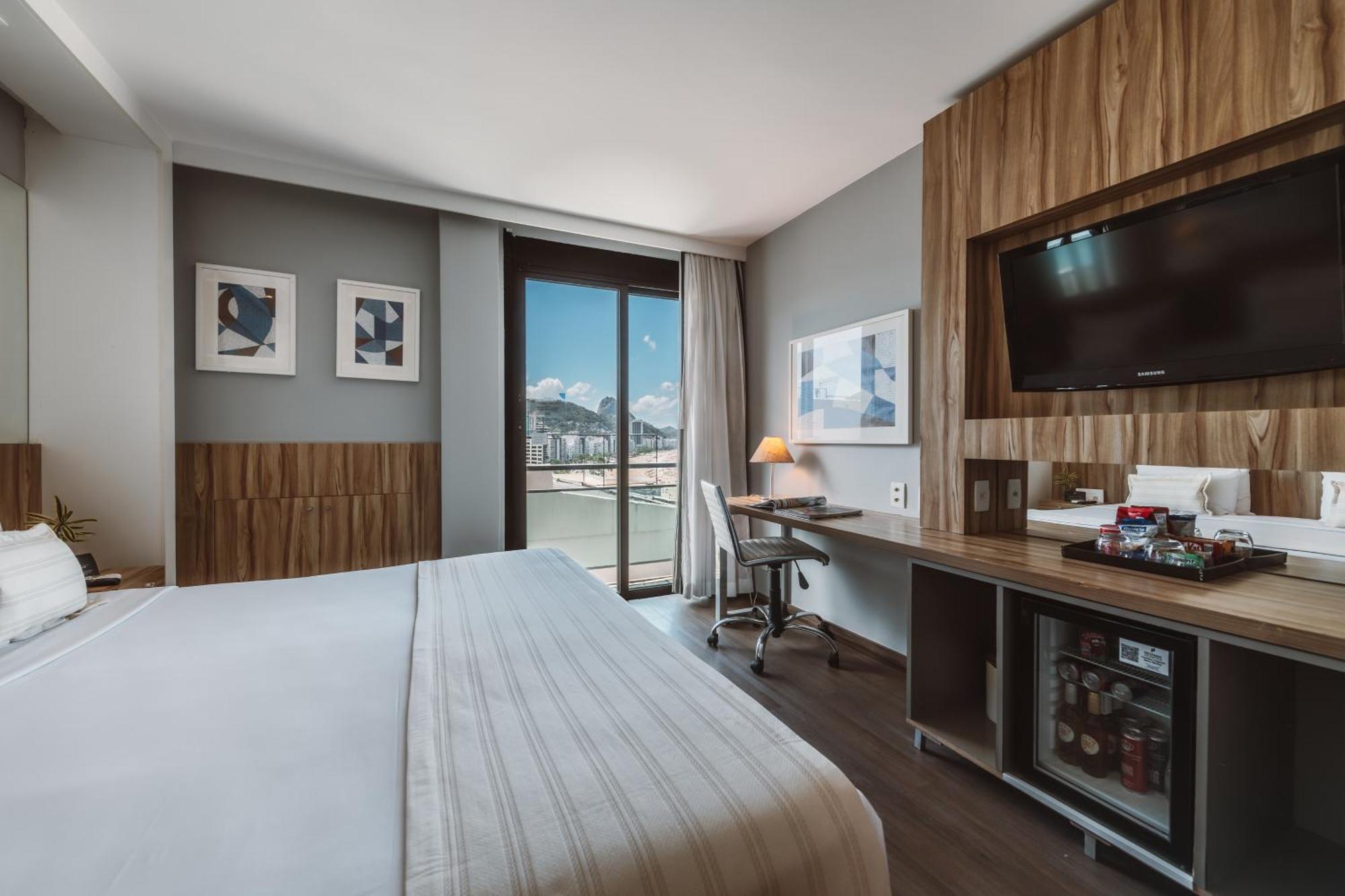 Apartment mit seitlichem Meerblick