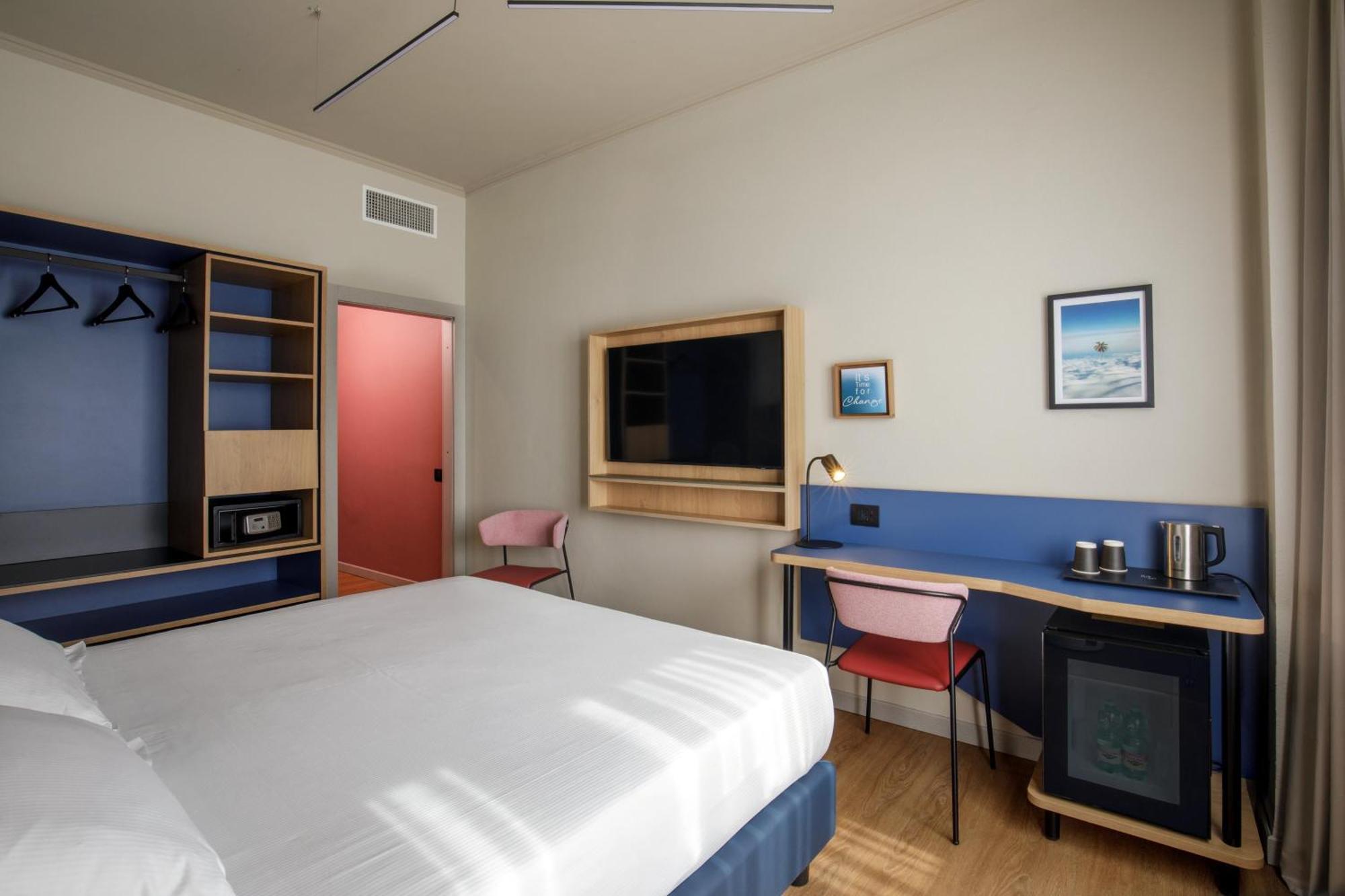 Standard Zimmer mit Kingsize-Bett