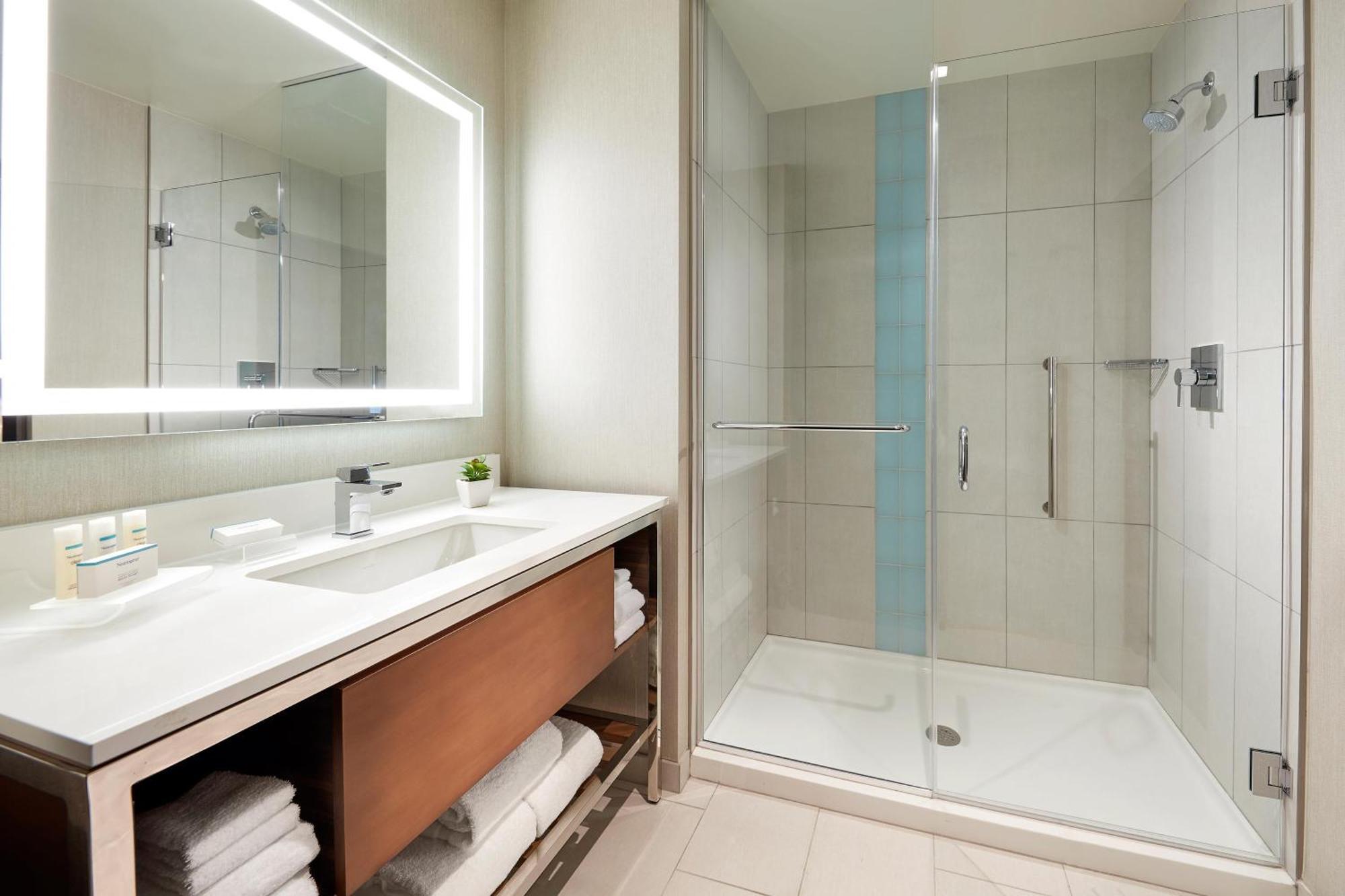 Studio Suite mit Kingsize-Bett - Nichtraucherzimmer