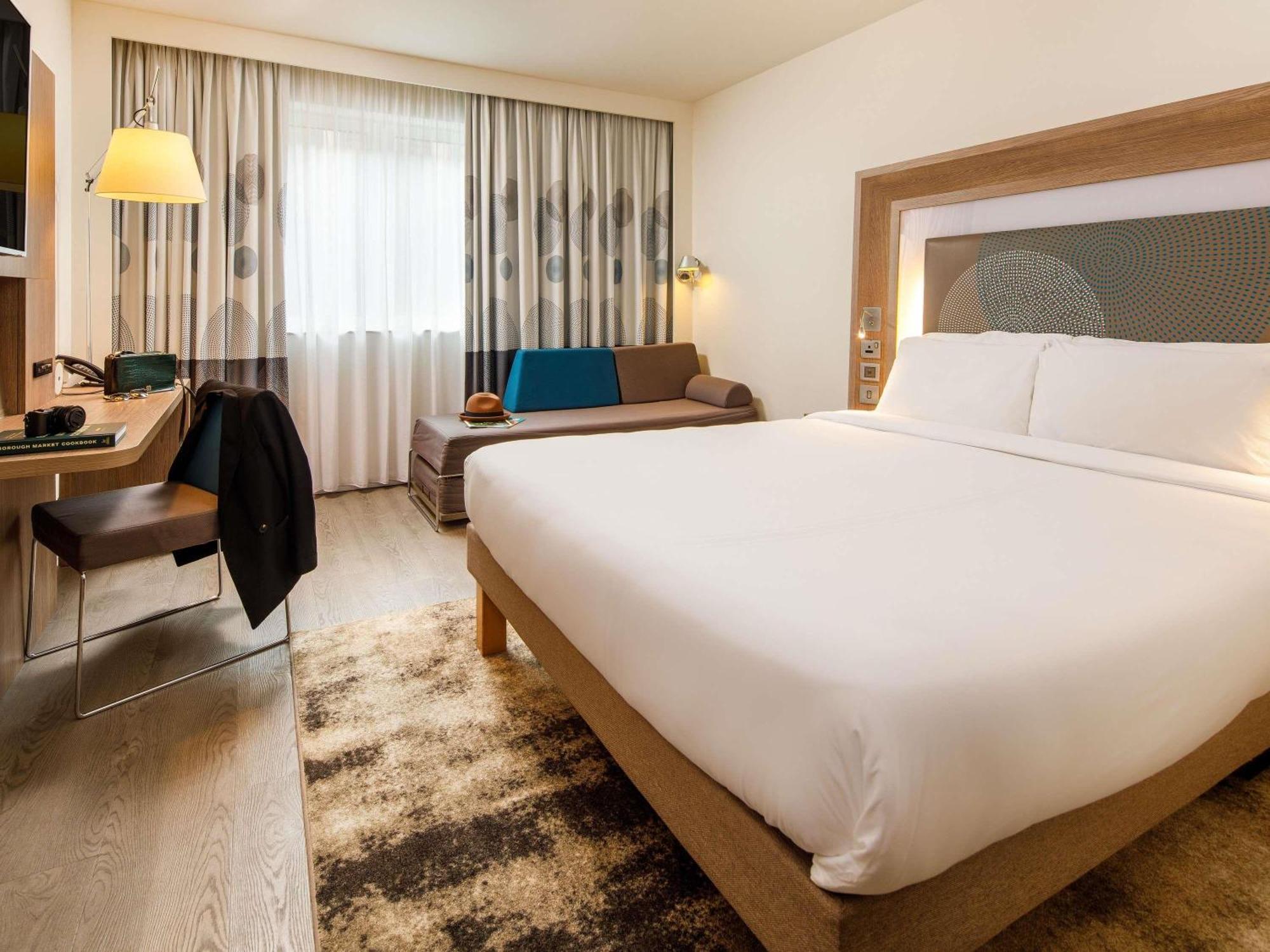 Superior Premium Zimmer mit 1 Queensize-Bett und 1 Doppelschlafsofa