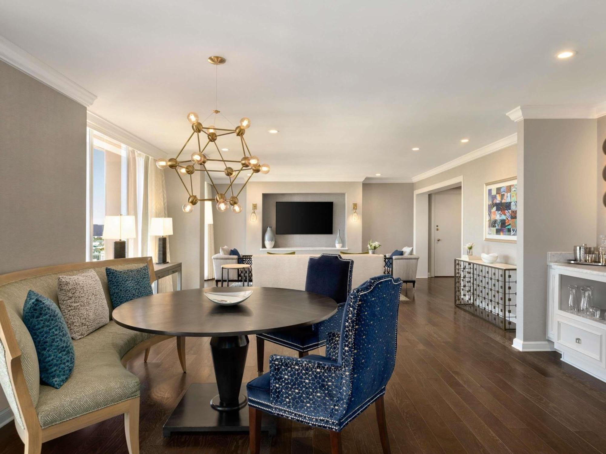 Fairmont Gold Presidential One Bedroom Suite One King Bed One Lounge Access