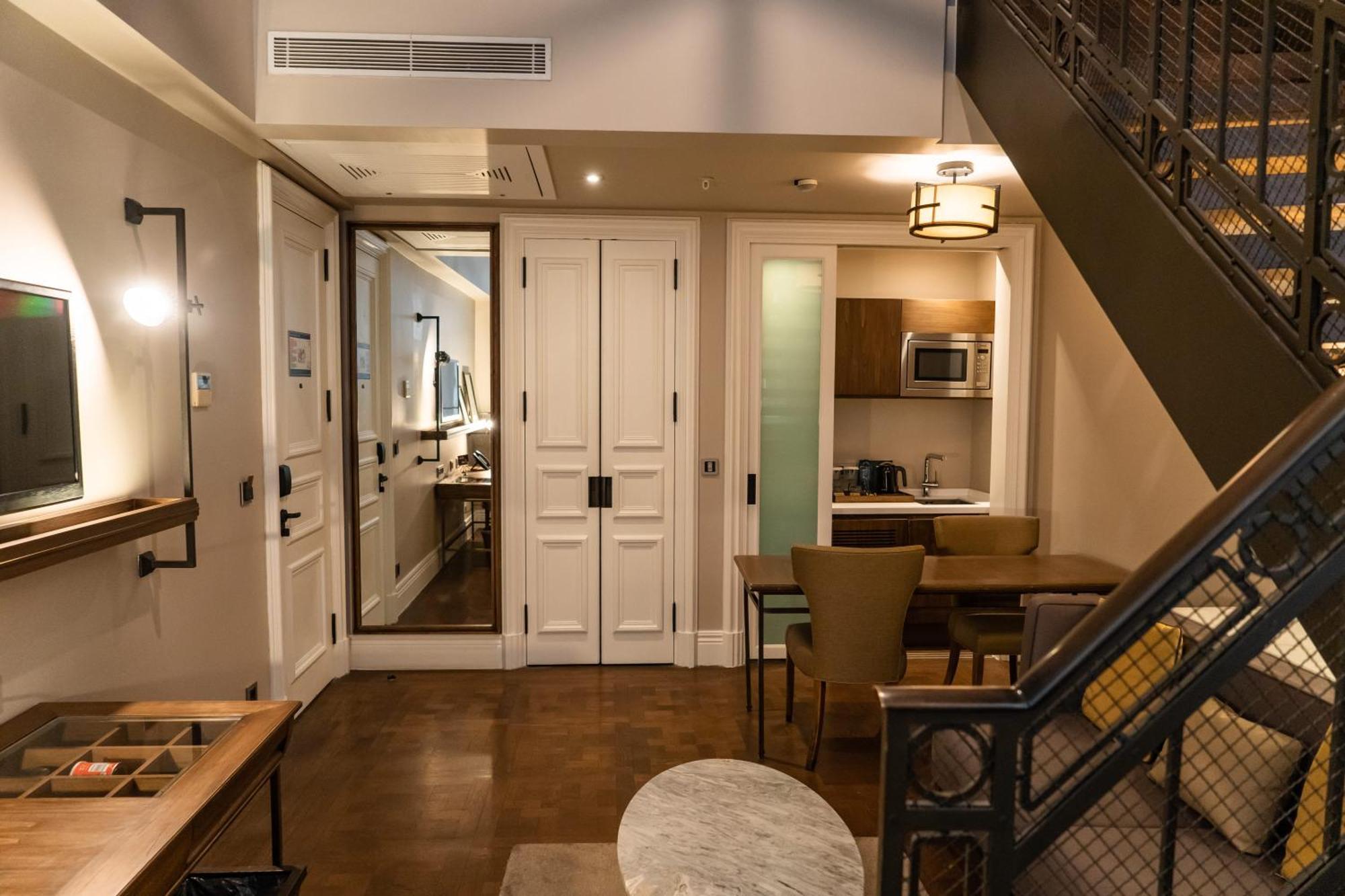 Maisonette Studio