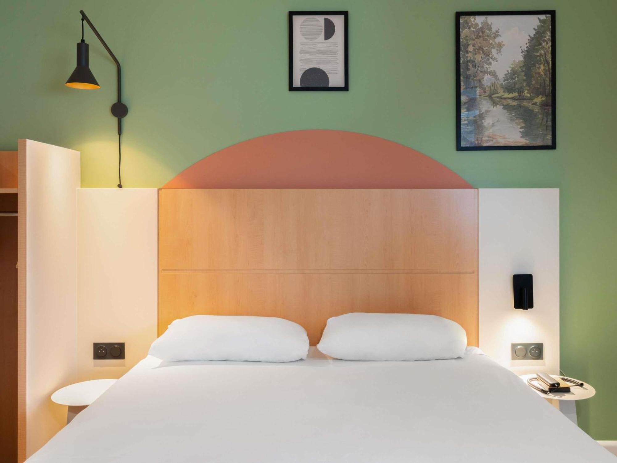 Room with One Double Bed and One Single Bed - Mobility Accessible