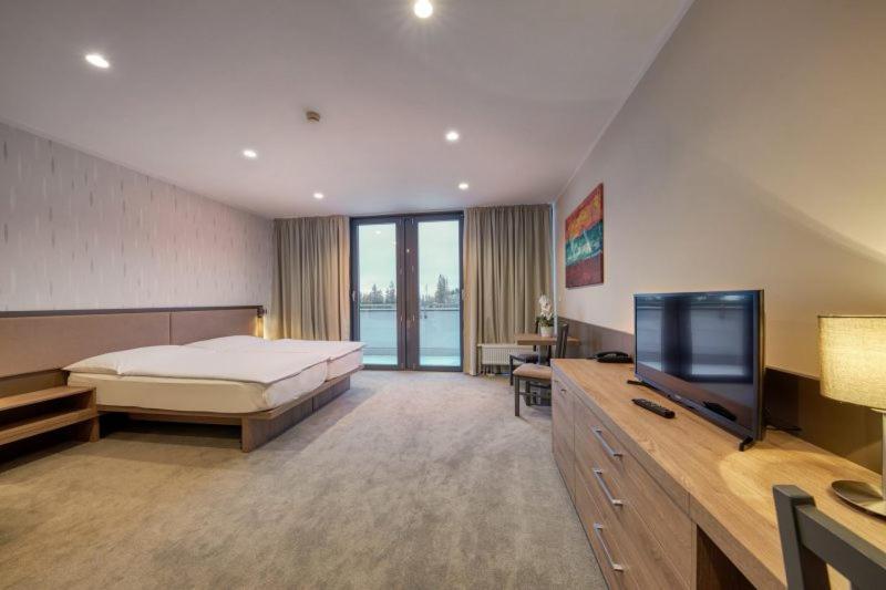 Doppelzimmer mit Balkon