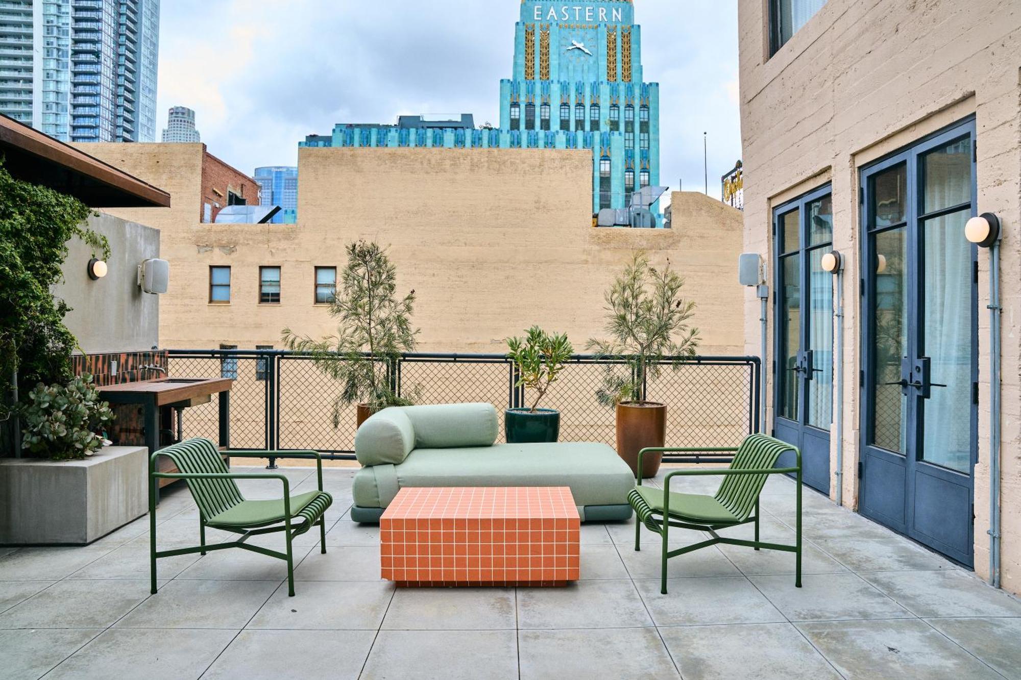 Loft King Terrace Suite Renovated