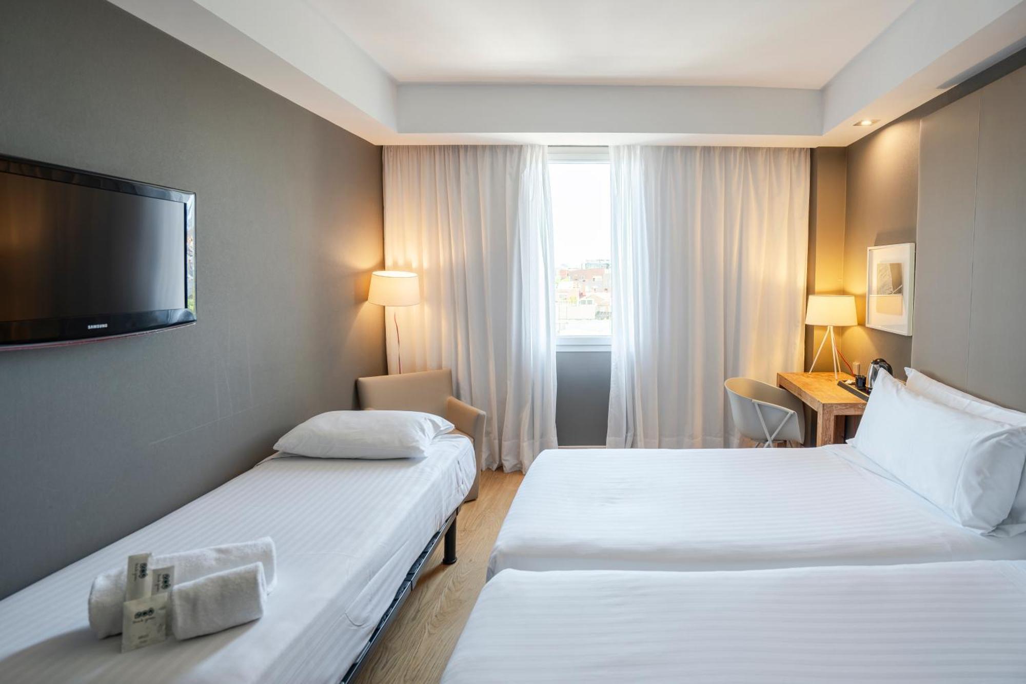 Zweibettzimmer mit 1 Zustellbett (2 Erwachsene + 1 Kind)