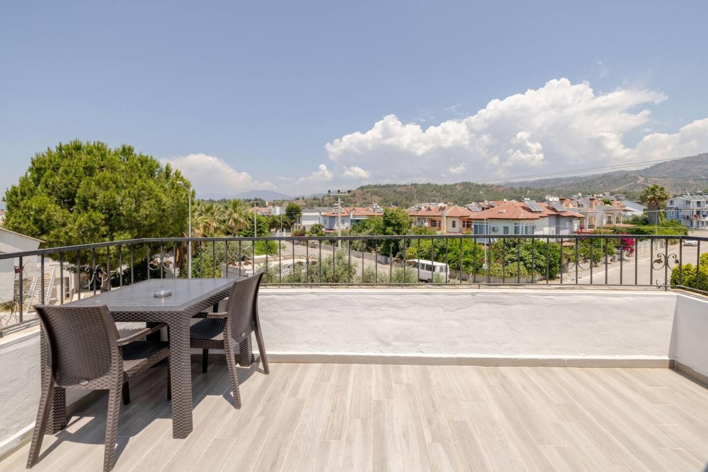 Suite mit Poolblick