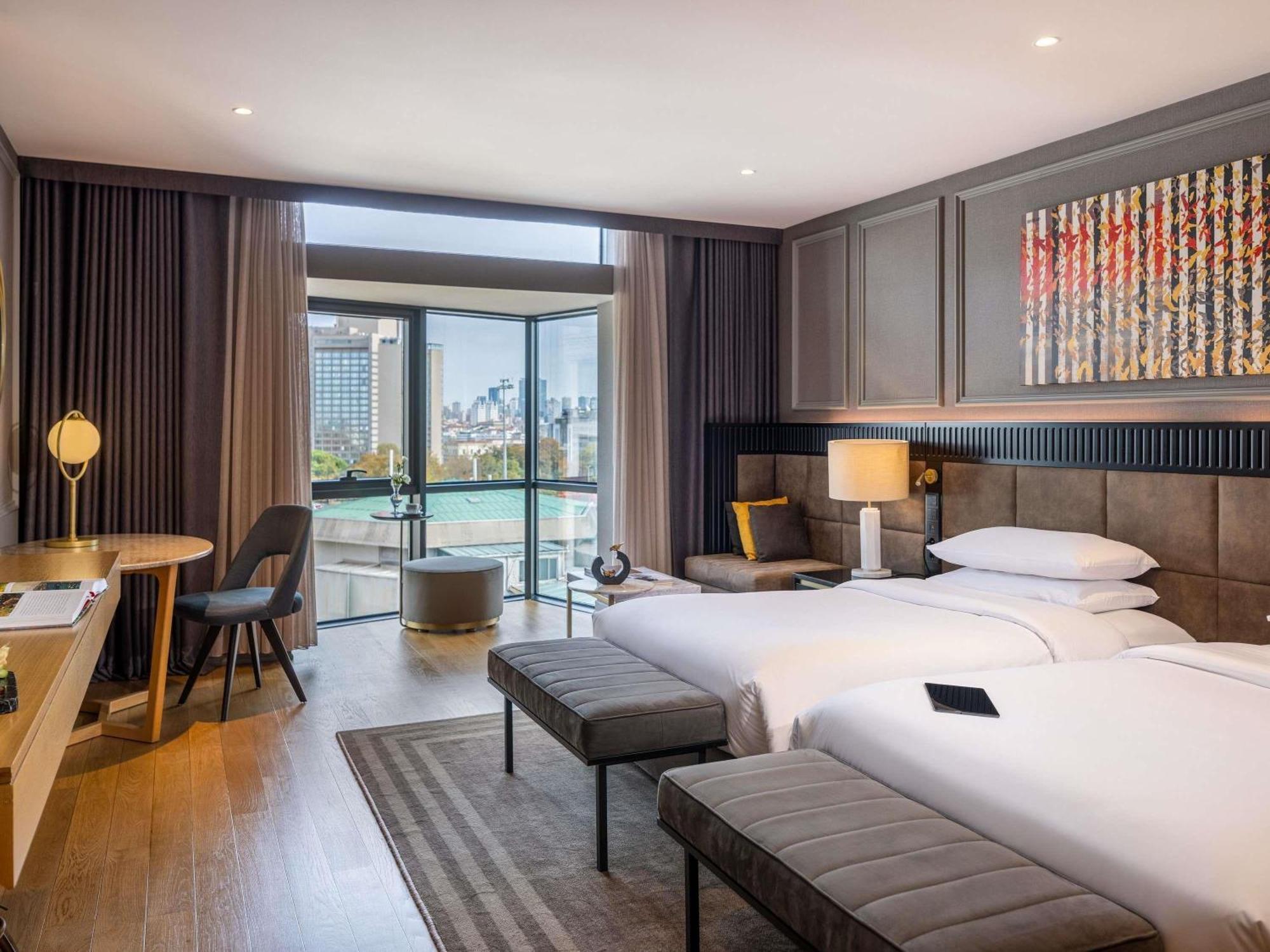 Junior Suite mit Kingsize-Bett und Zugang zum Club Millesime