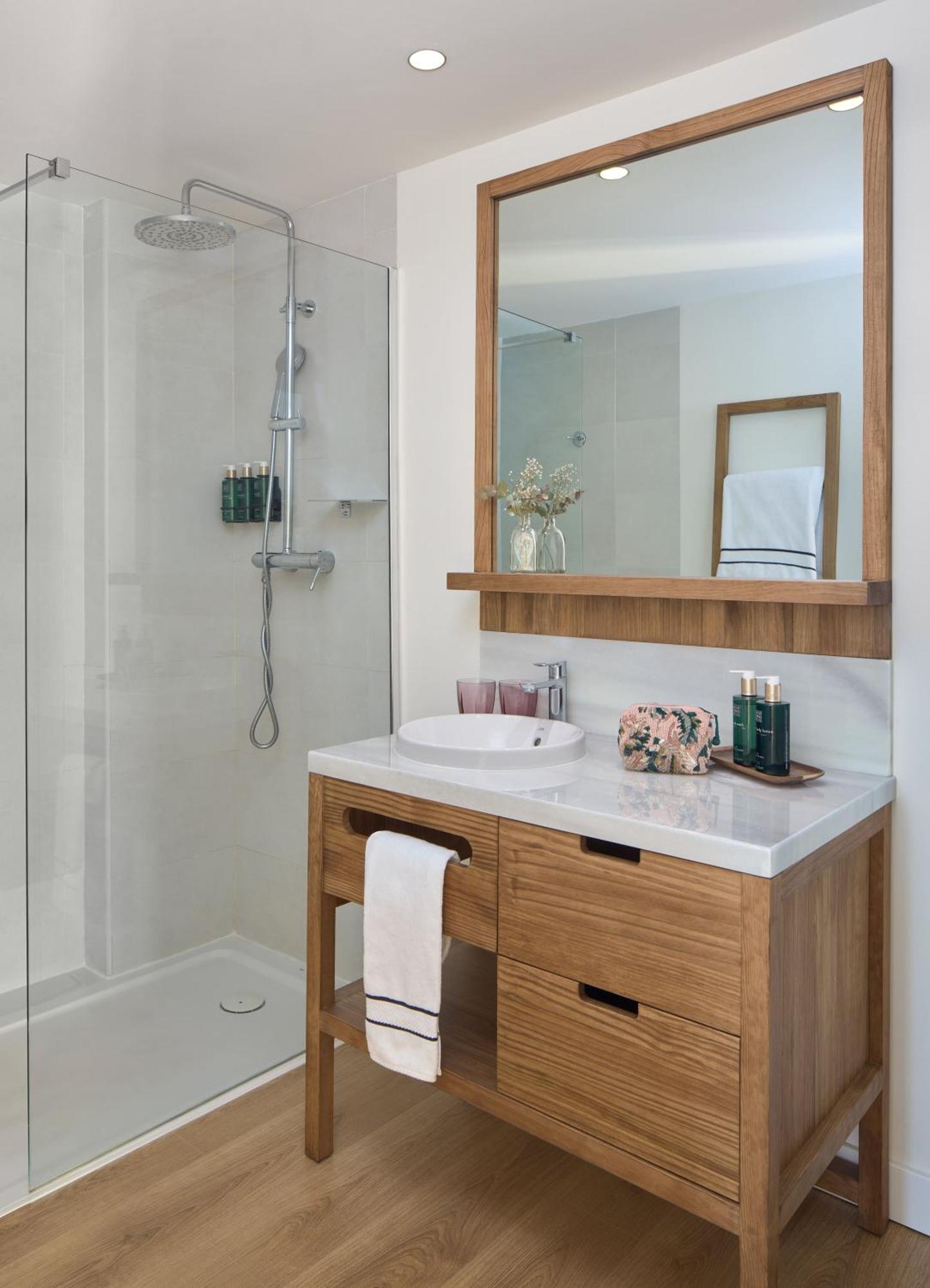 The Level Suite mit Meerblick