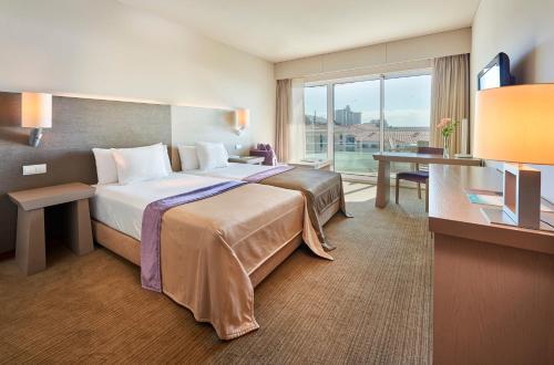 Zimmer Melia mit seitlichem Meerblick