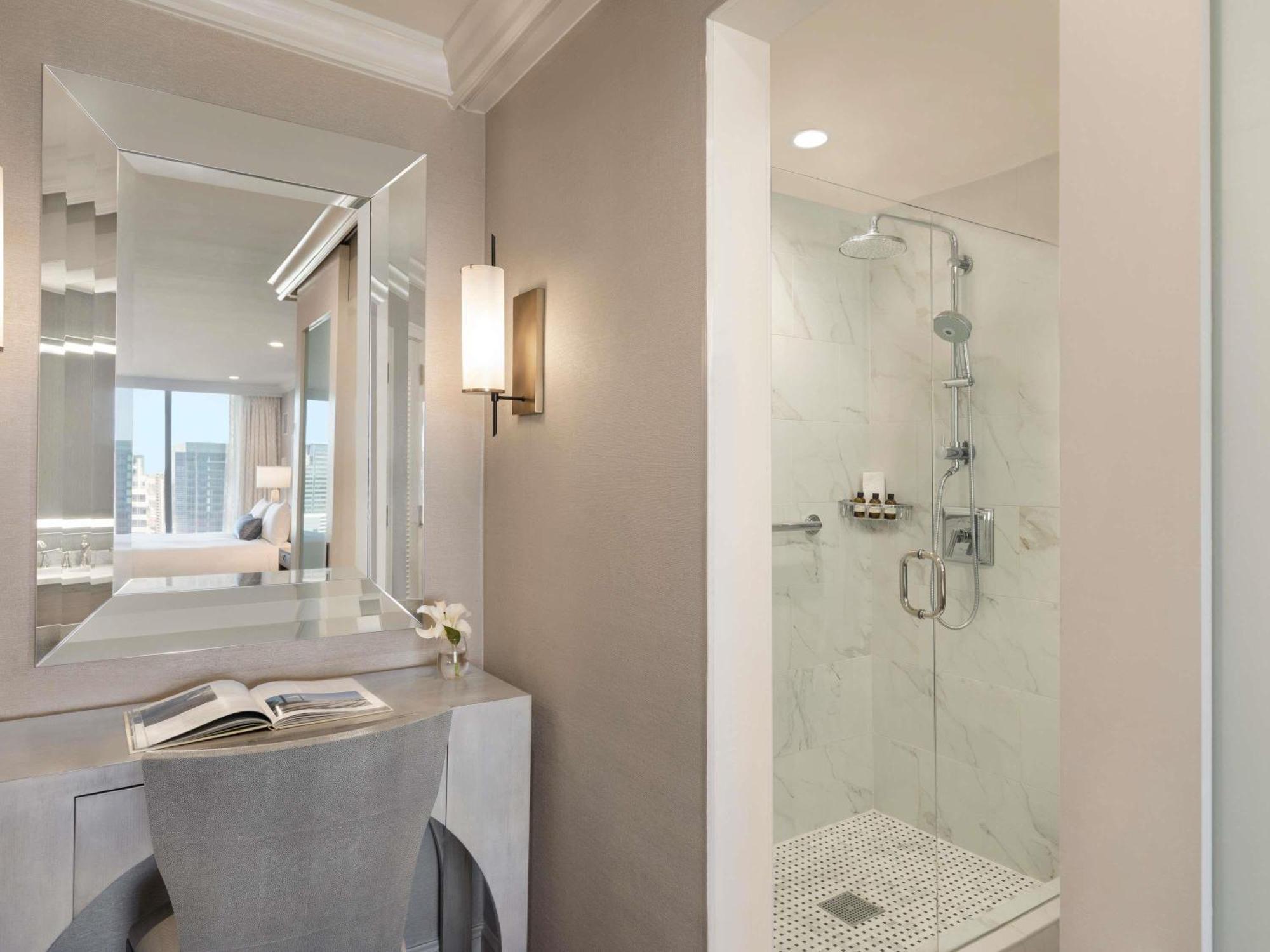Fairmont Gold Presidential One Bedroom Suite One King Bed One Lounge Access