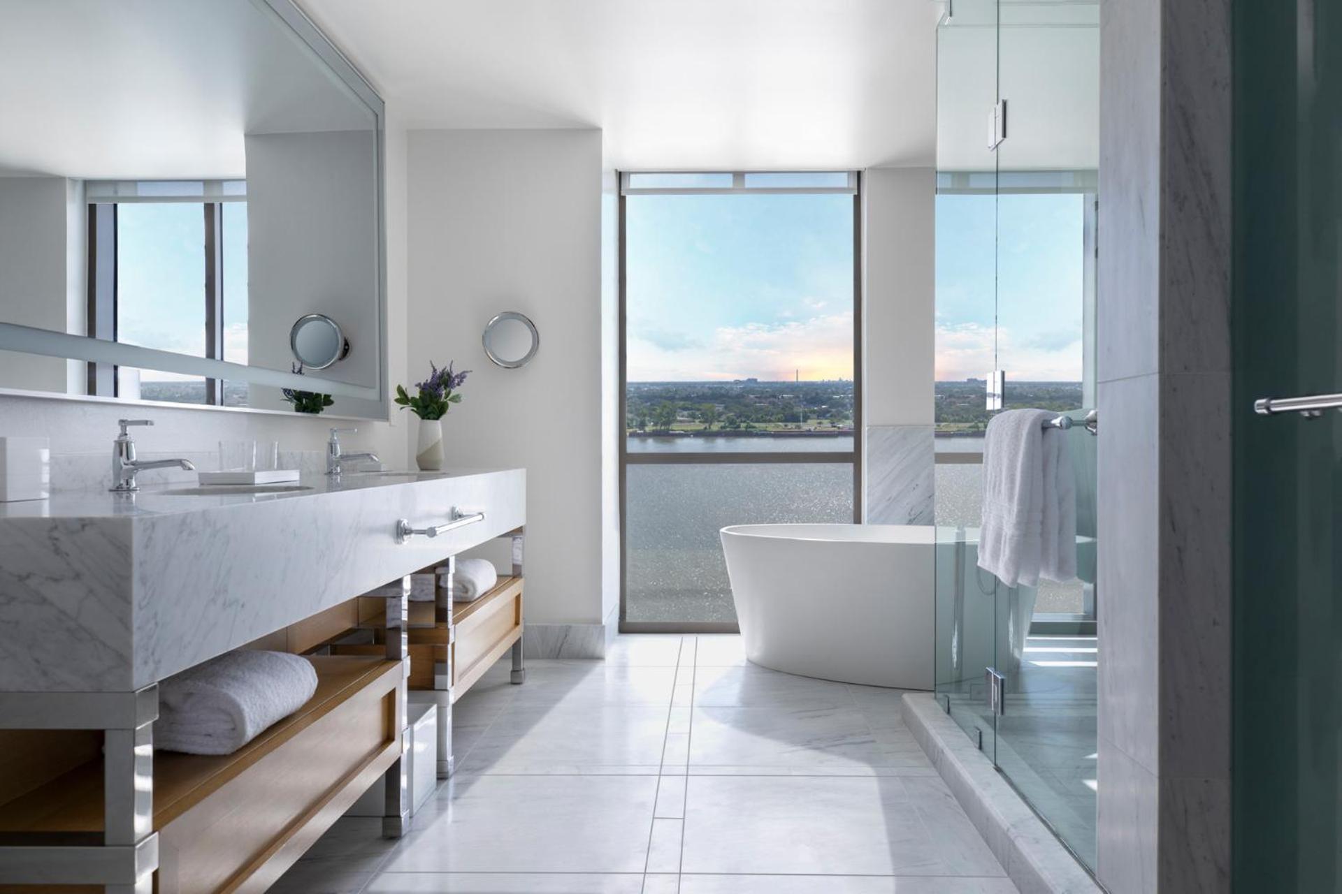 Accessible Mobility One Bedroom Suite River View King