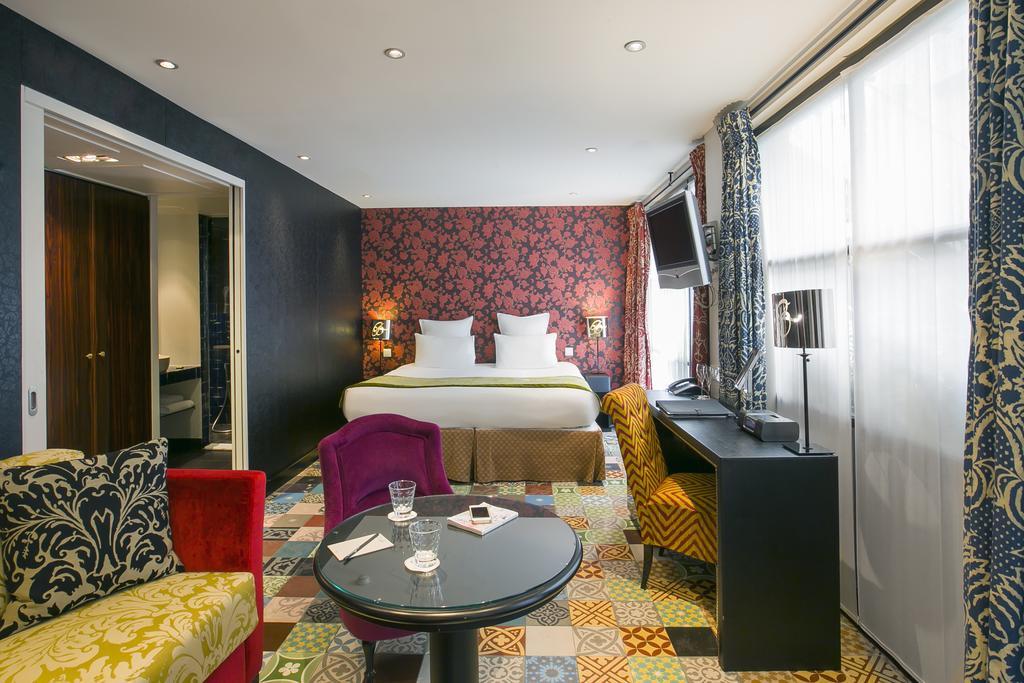 Zwei Doppelzimmer mit Verbindungstür