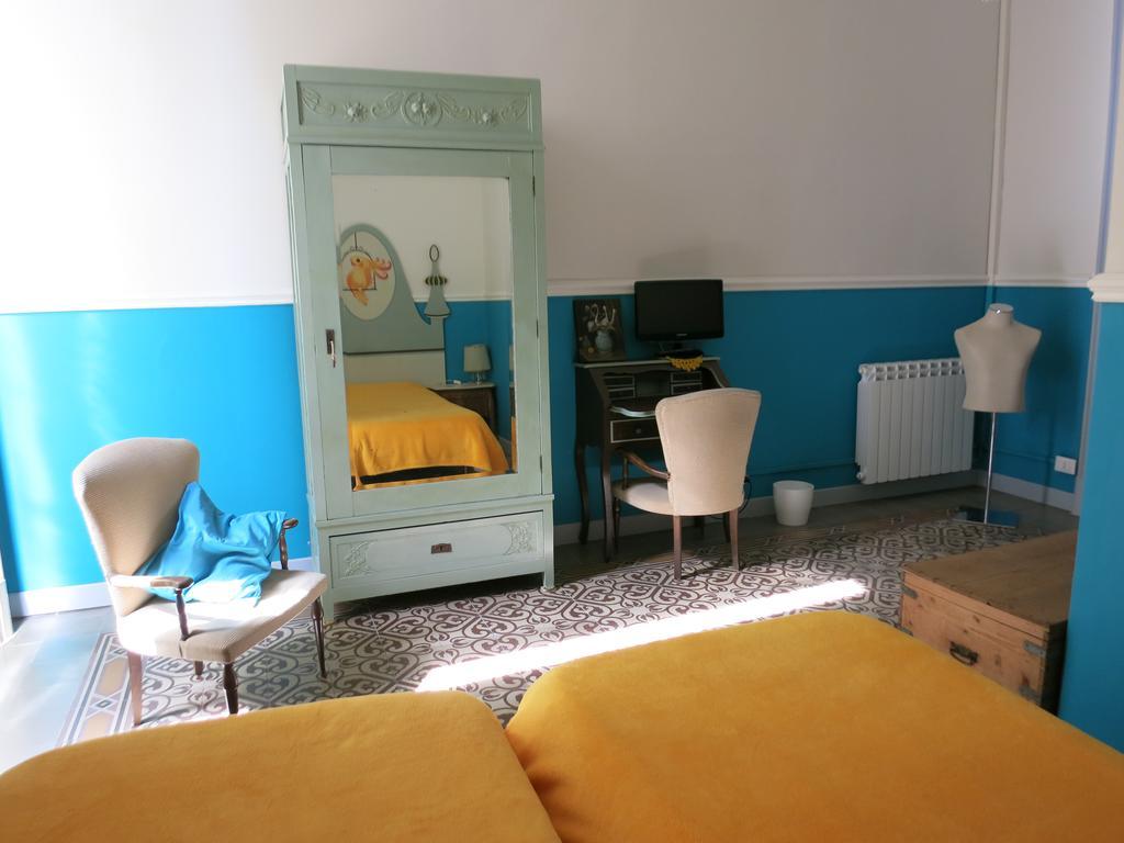 Doppel- oder Zweibettzimmer