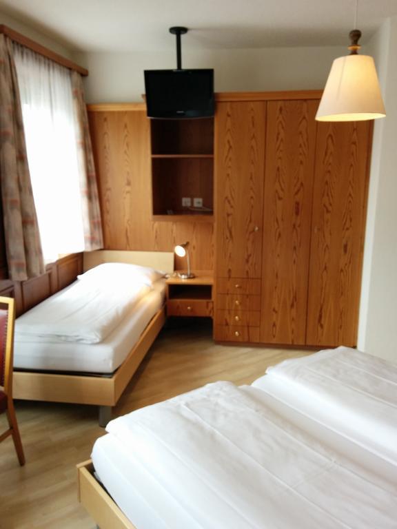 Dreibettzimmer