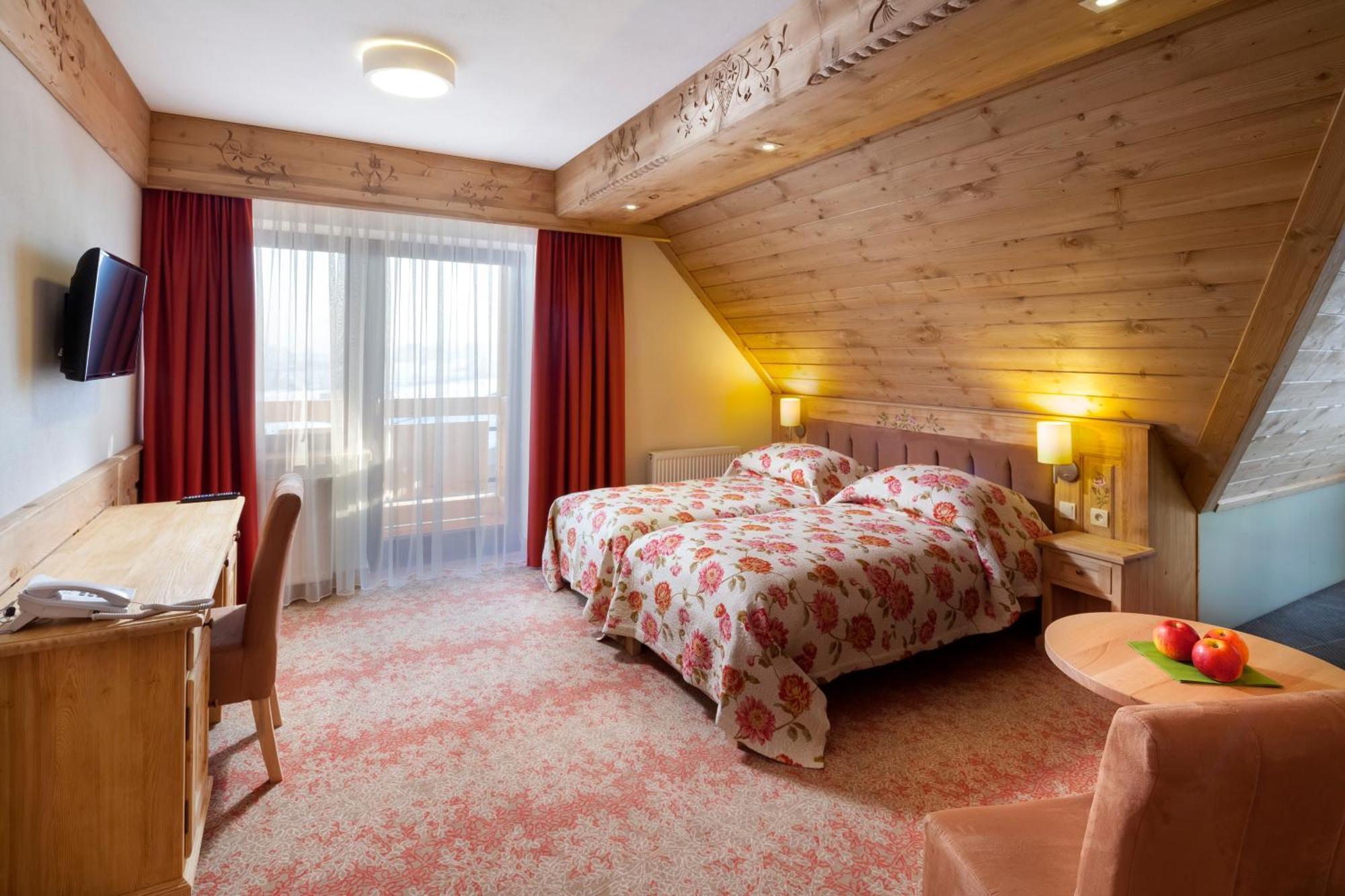 Standard Doppel- oder Zweibettzimmer mit uneingeschränktem Zugang zur Terma Bania