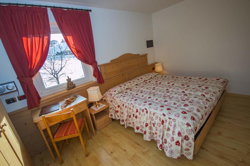 Doppelzimmer mit Balkon