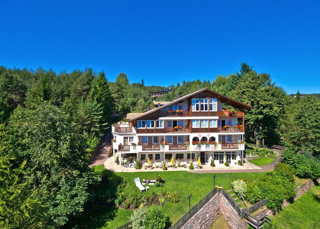 Einzelzimmer mit Balkon