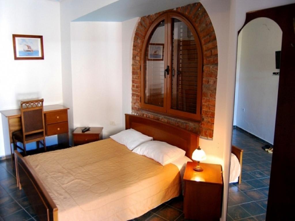 Doppelzimmer mit Balkon