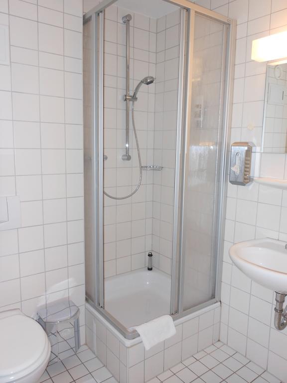 Doppelzimmer mit Balkon