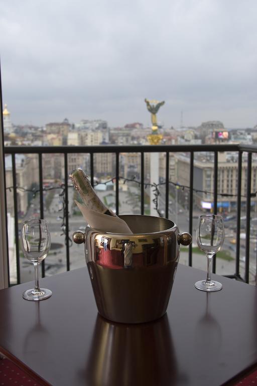 Zweibettzimmer mit Stadtblick