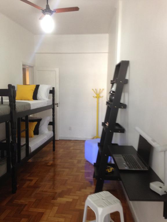 Vierbettzimmer mit Gemeinschaftsbad