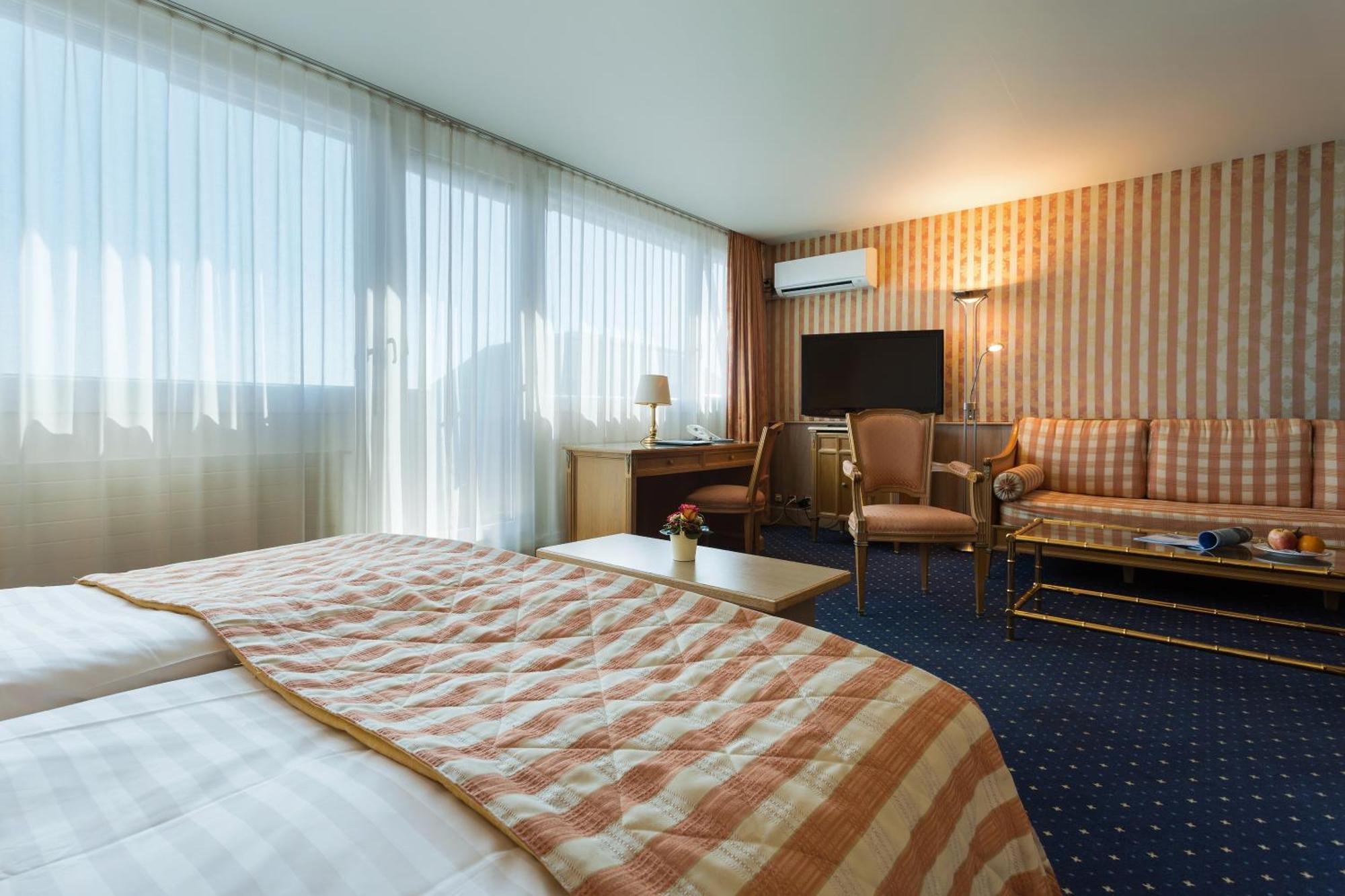 Doppelzimmer mit Seeblick