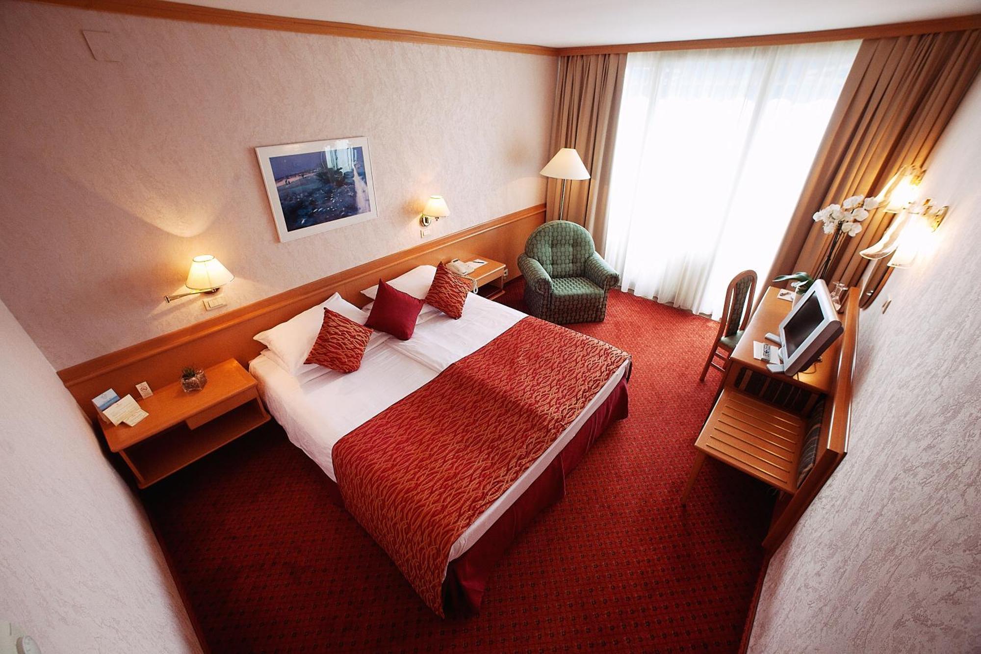 Junior Familiensuite mit Meerblick und Balkon