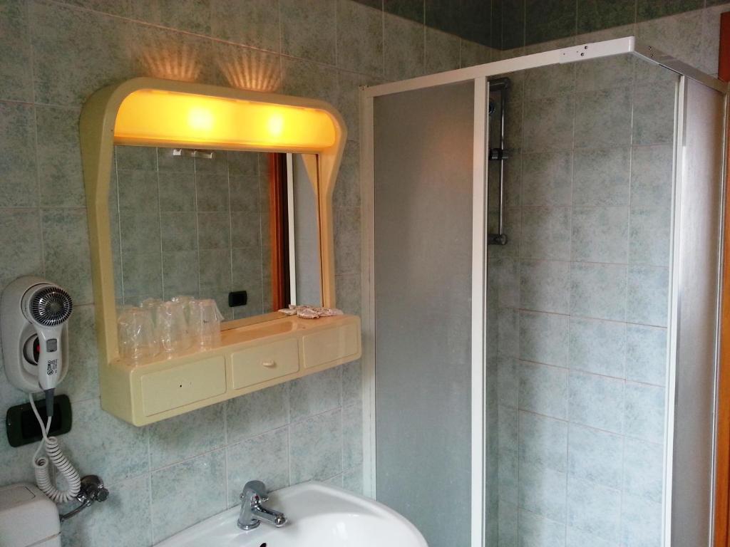 Doppelzimmer mit Zustellbett