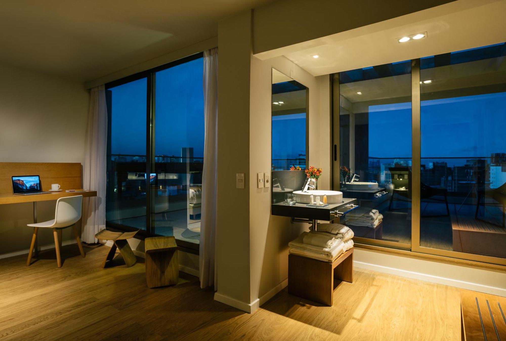Deluxe Doppelzimmer mit Balkon und Meerblick