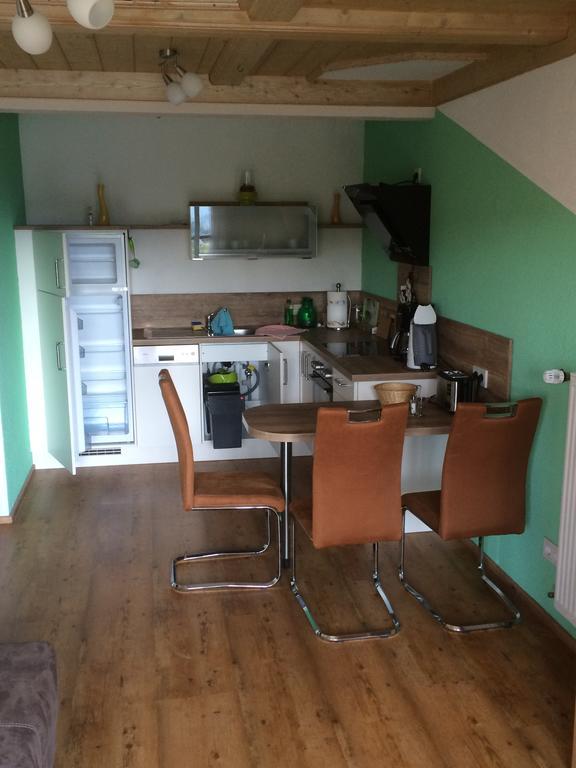 Apartment mit Balkon