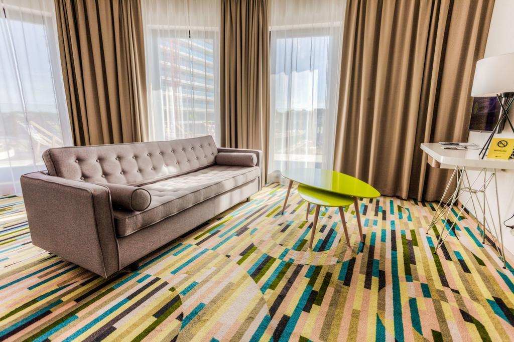 Deluxe Suite mit seitlichem Meerblick