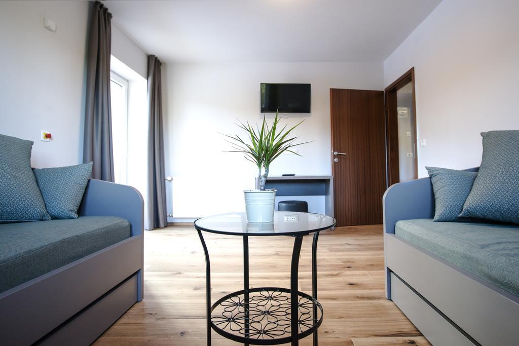 Familienzimmer mit Balkon