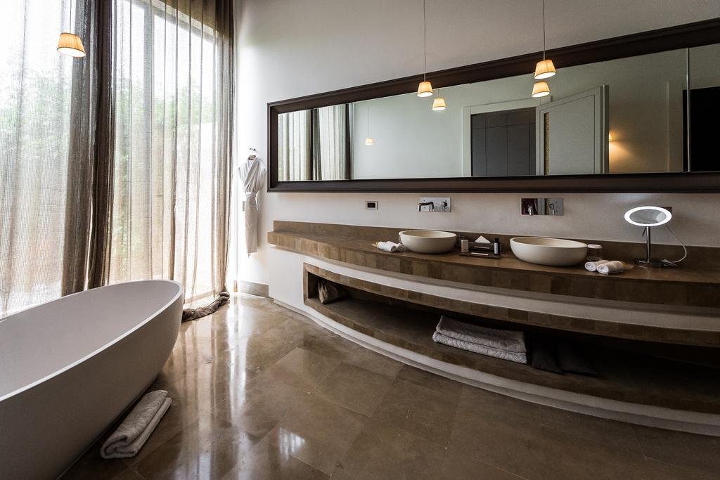 Lounge Suite
