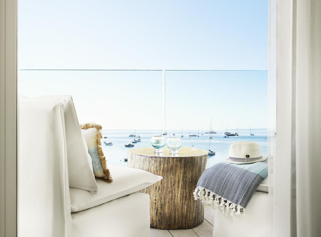 Cooles Doppelzimmer mit Queensize-Bett und Meerblick