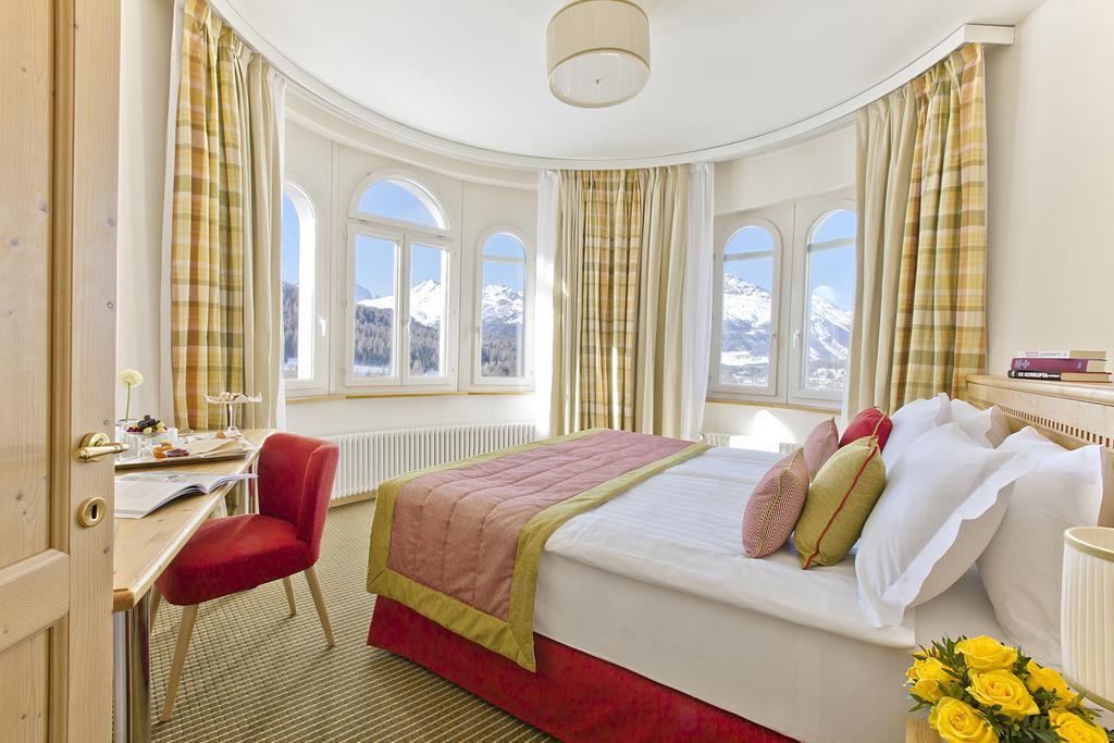 Suite mit Panoramablick auf die Berge und Zugang zum Spa