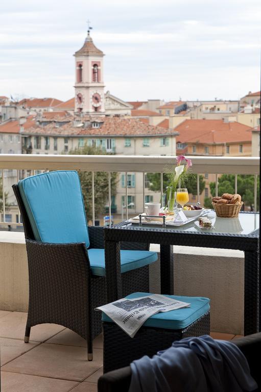 Deluxe Doppel- oder Zweibettzimmer mit Terrasse und Parkblick
