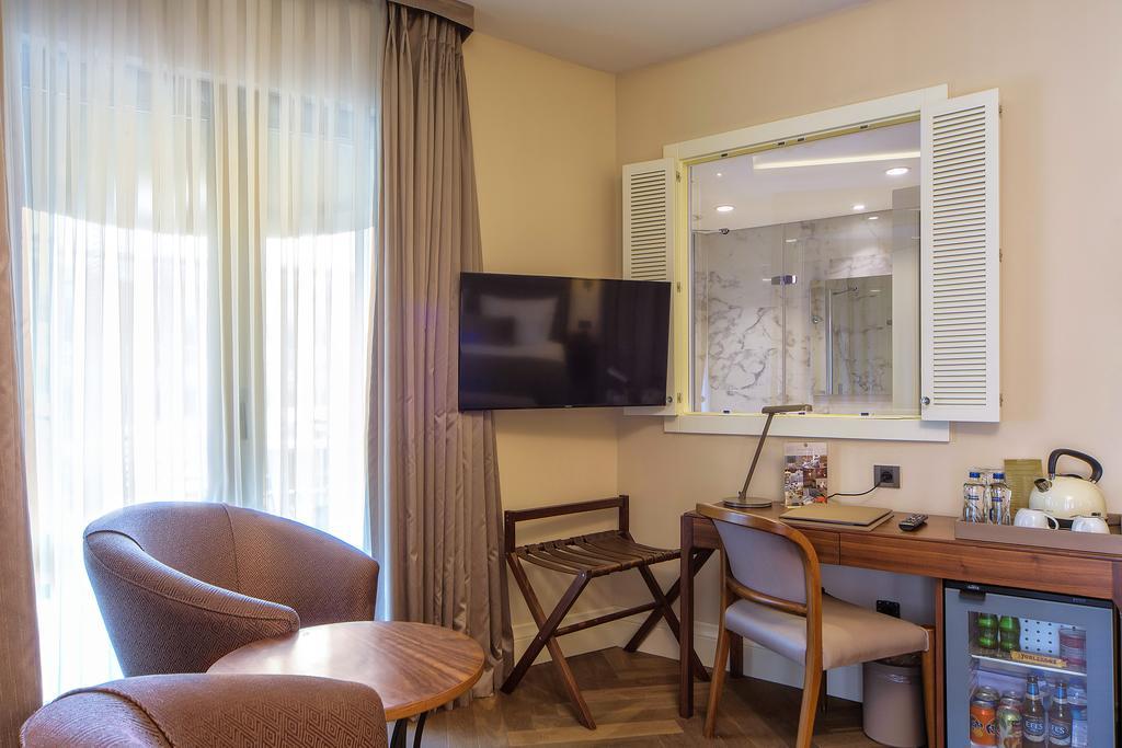 Deluxe Junior Suite mit Whirlpool und eigener Terrasse