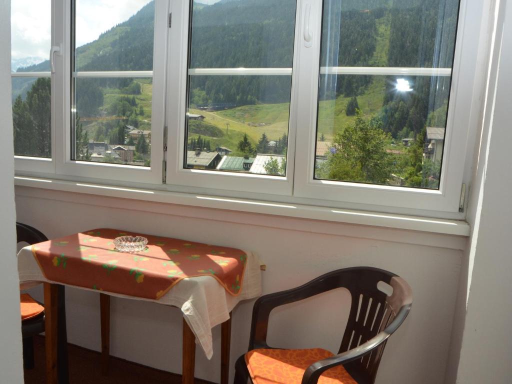 Dreibettzimmer mit Balkon
