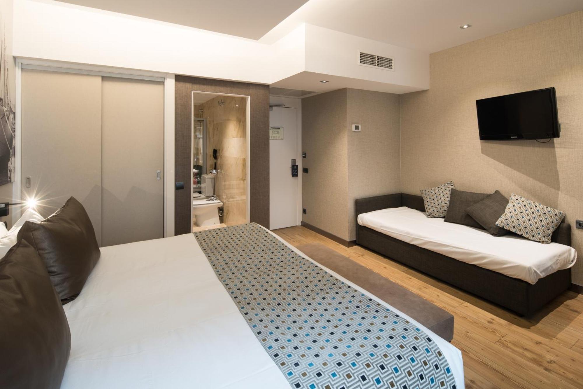 Dreibettzimmer (2 Erwachsene + 1 Kind)
