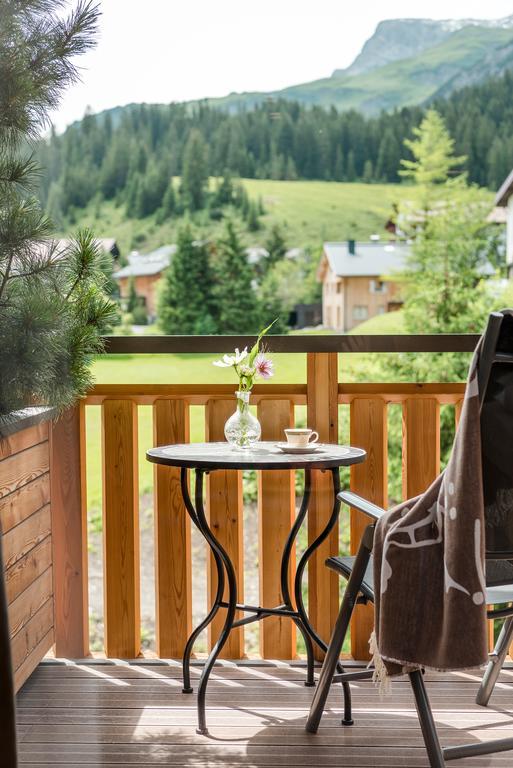 Familienzimmer mit Bergblick
